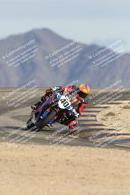 media/Nov-16-2025-Race Pace (Sun) [[8c5fa54630]]/Non Verified Riders (1st 20 Minutes)/6-Turn 12 (2pm)/